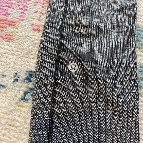 Lululemon Speed Up Tight in Houndstooth 8 - Picture 5 of 6